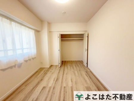 �_�ސ쌧���s������㖃��7���ڂ̒��Ã}���V�����̐Q��