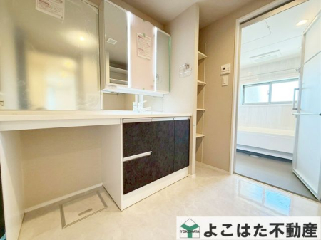 �_�ސ쌧���s�����扤�T����1���ڂ̒��Ã}���V�����̐��ʑ�E���ʏ�