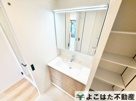 �_�ސ쌧���s�{�O�搼���1���ڂ̒��Ã}���V�����̐��ʑ�E���ʏ�