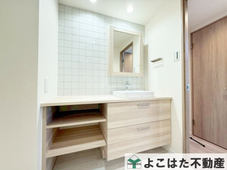 �_�ސ쌧���s������o�ːV�� �̒��Ã}���V�����̐��ʑ�E���ʏ�