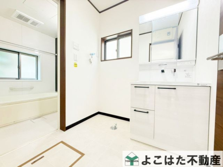�_�ސ쌧���s�����擌�S���u1���ڂ̒��È�ˌ��Ă̐��ʑ�E���ʏ�